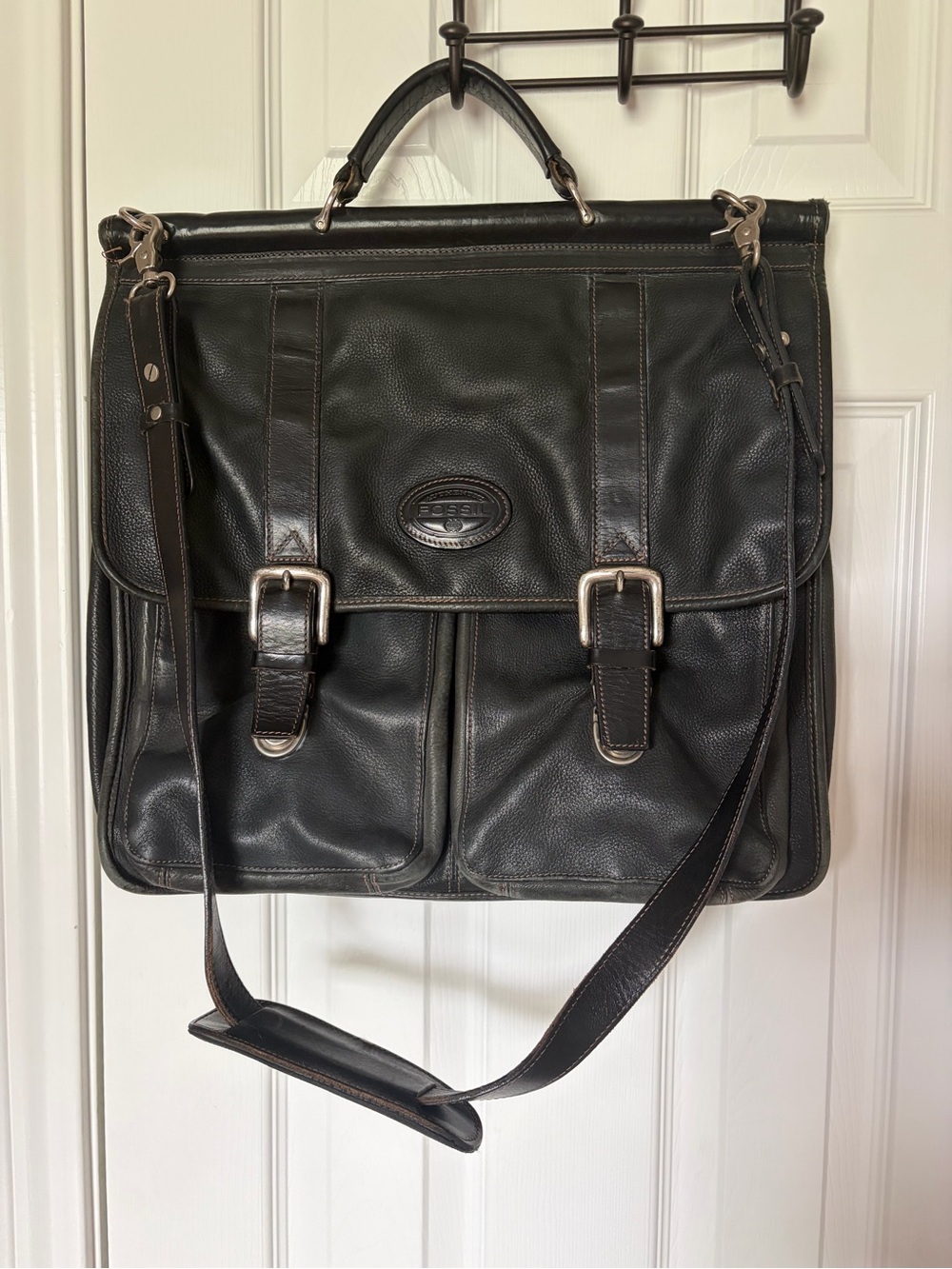 Vintage Fossil leather messenger bag